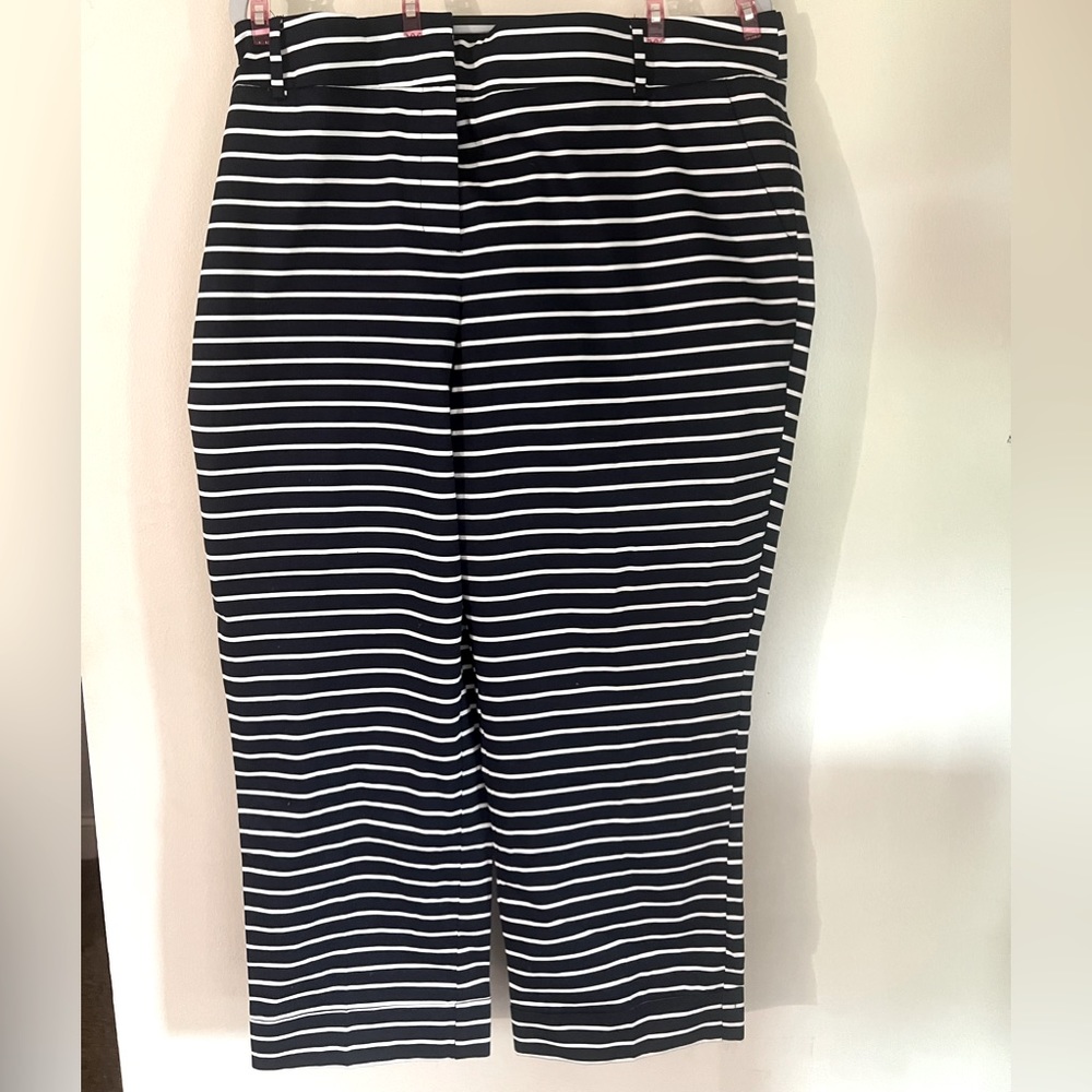 Capri pants